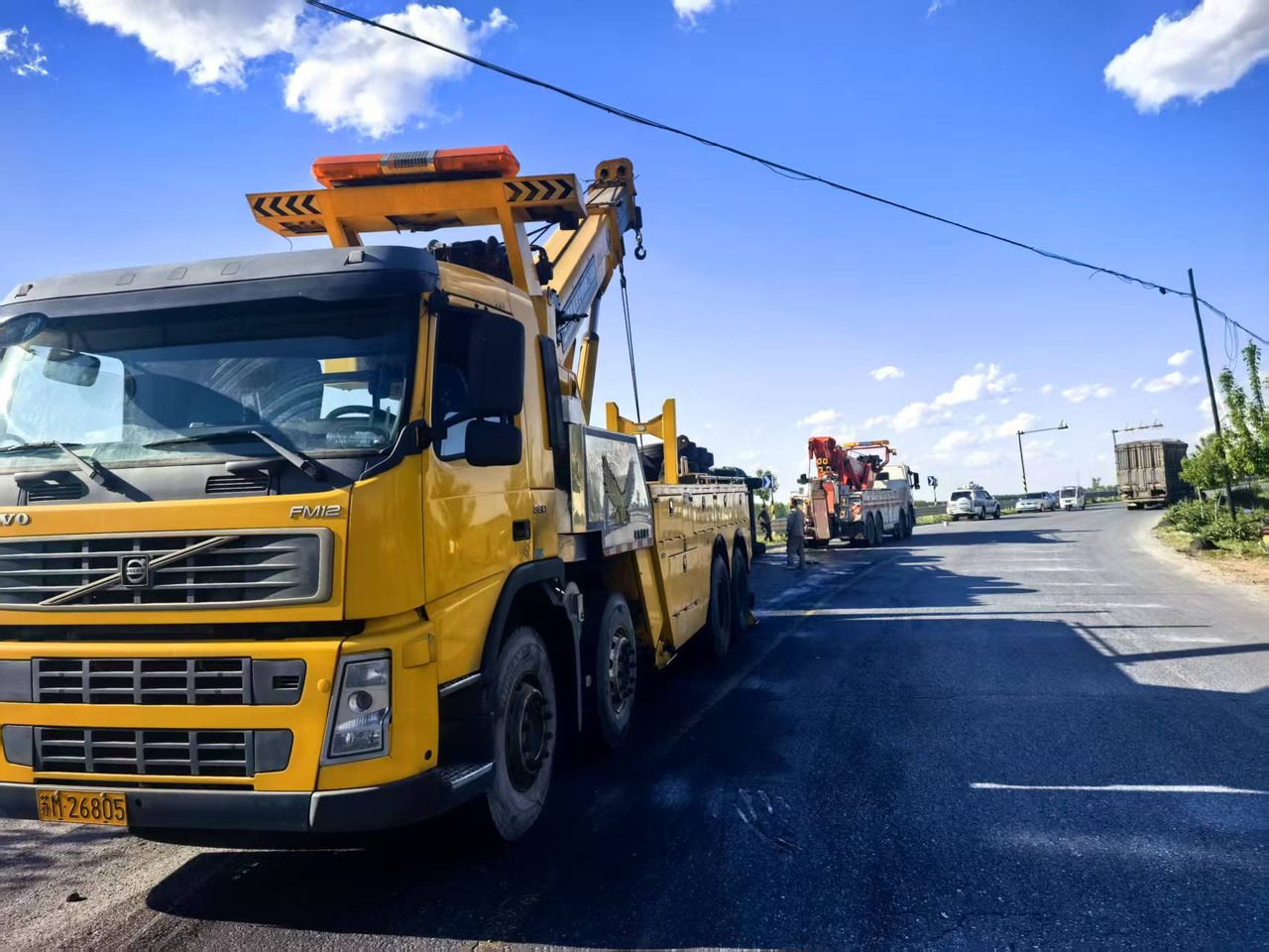 XCMG crane truck 70t - Camion grue: photos 1 XCMG crane truck 70t - Camion grue: photos 1