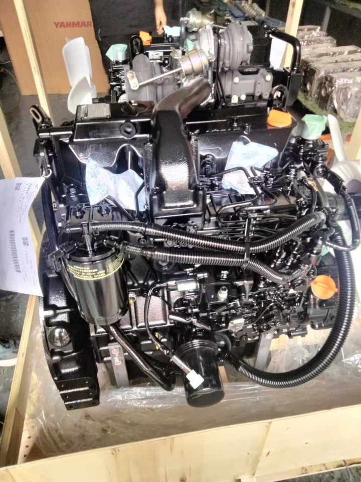 YANMAR 4TNV98T - Moteur pour Pelle: photos 2 YANMAR 4TNV98T - Moteur pour Pelle: photos 2