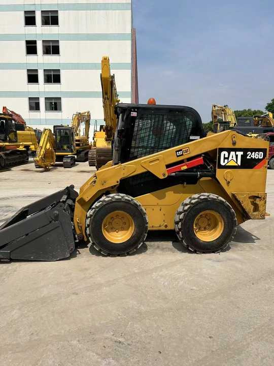 90% New Front Loader Tractor CAT 246D Skid Steer Loader / Used Cat 226B 246C 246d Mini Skid Steer Loader in Stock - Mini chargeuse: photos 2 90% New Front Loader Tractor CAT 246D Skid Steer Loader / Used Cat 226B 246C 246d Mini Skid Steer Loader in Stock - Mini chargeuse: photos 2