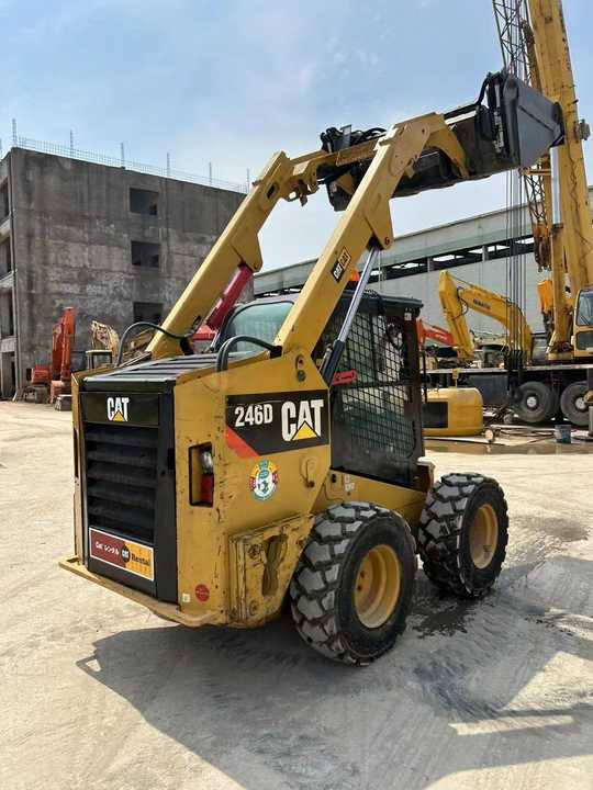 90% New Front Loader Tractor CAT 246D Skid Steer Loader / Used Cat 226B 246C 246d Mini Skid Steer Loader in Stock - Mini chargeuse: photos 3 90% New Front Loader Tractor CAT 246D Skid Steer Loader / Used Cat 226B 246C 246d Mini Skid Steer Loader in Stock - Mini chargeuse: photos 3