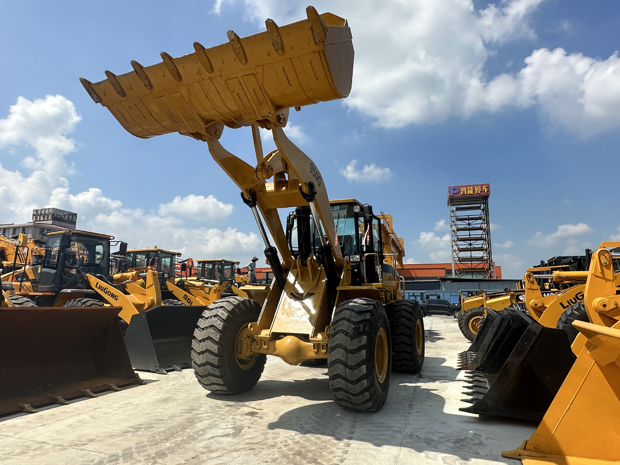 BACKHOE LOADER Used High Quality CAT 950G Wheel Loader on Hot Sale CAT in Stock for Sale - Chargeuse sur pneus: photos 5 BACKHOE LOADER Used High Quality CAT 950G Wheel Loader on Hot Sale CAT in Stock for Sale - Chargeuse sur pneus: photos 5