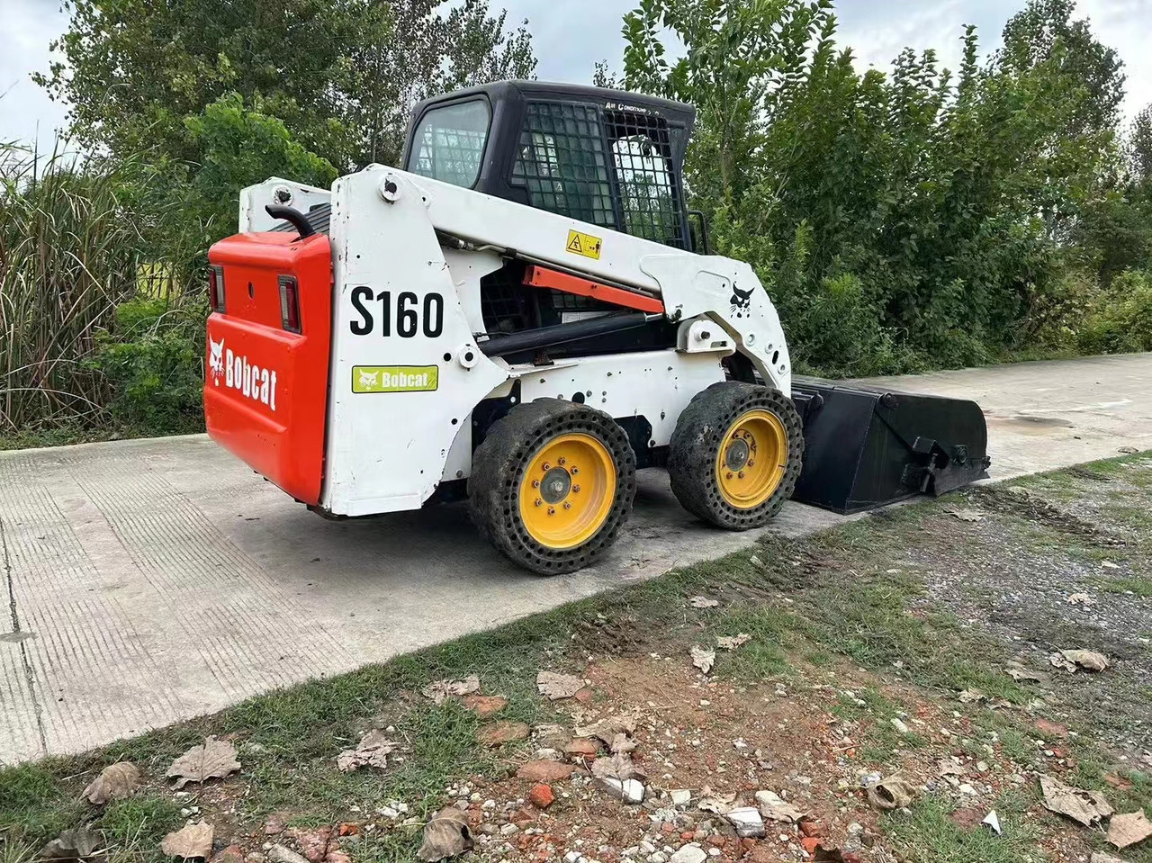 BOBCAT Second-hand Excellent Skidsteer Bobcat S160 - Mini chargeuse: photos 3 BOBCAT Second-hand Excellent Skidsteer Bobcat S160 - Mini chargeuse: photos 3
