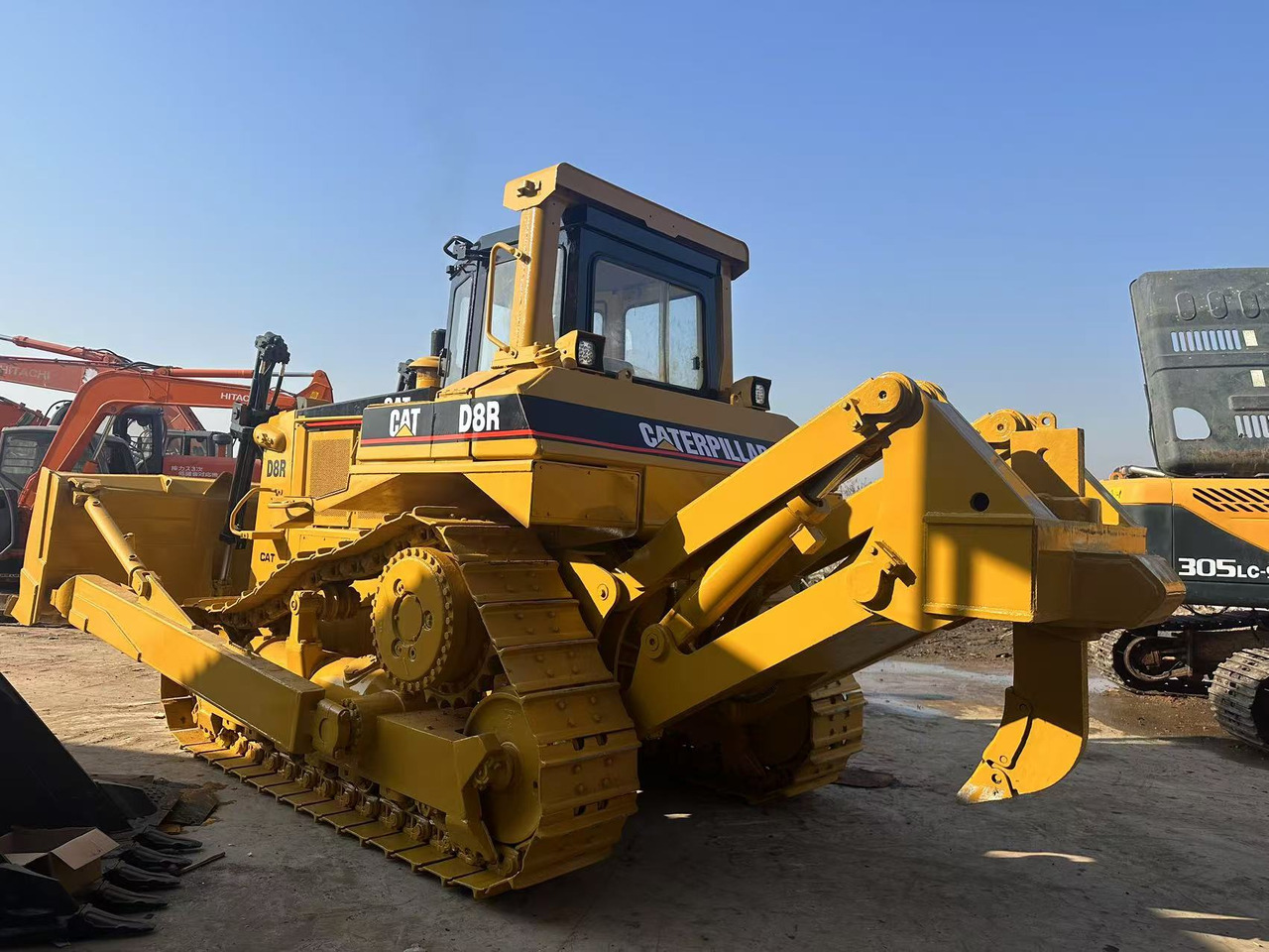 CATERPILLAR Used Bulldozer D8R Hotsale D6R D7G - Bulldozer: photos 2 CATERPILLAR Used Bulldozer D8R Hotsale D6R D7G - Bulldozer: photos 2