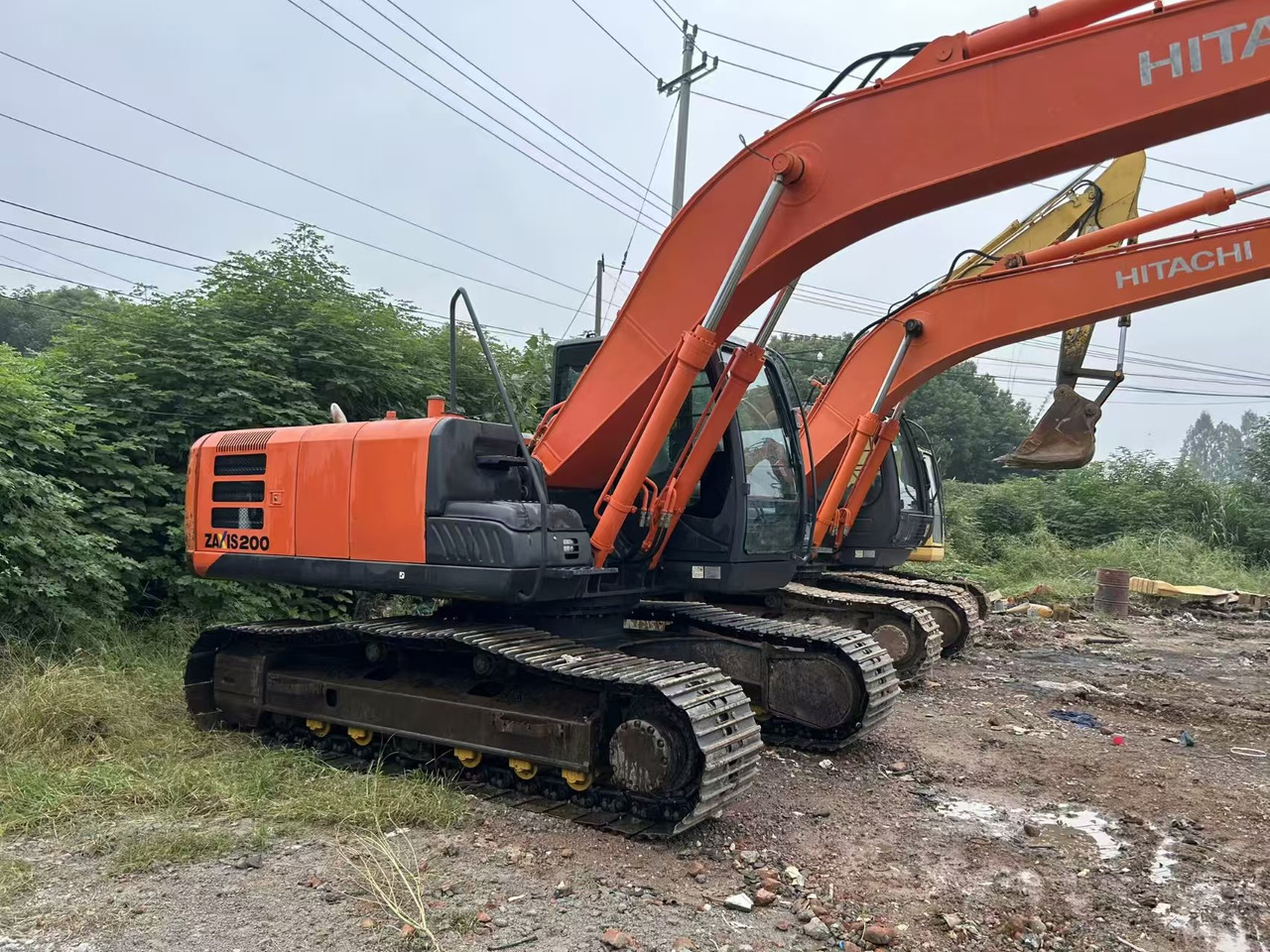 CRAWLER EXCAVATOR Original Japan Hitachi ZX200-5 Excavator Hitachi Excavator in Low Price for Hot Sale - Pelle sur chenille: photos 4 CRAWLER EXCAVATOR Original Japan Hitachi ZX200-5 Excavator Hitachi Excavator in Low Price for Hot Sale - Pelle sur chenille: photos 4