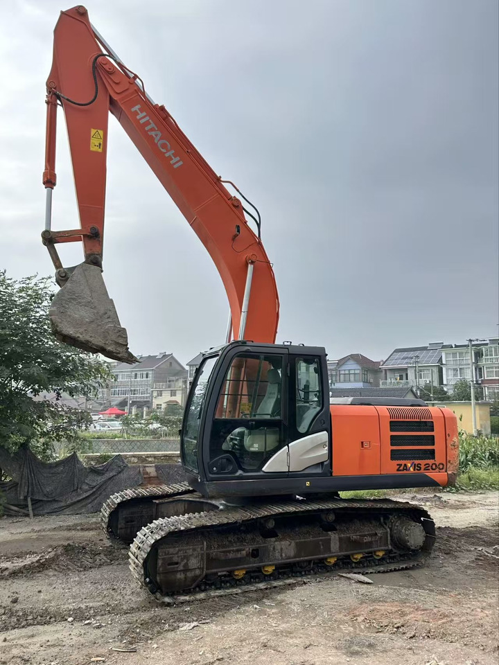 CRAWLER EXCAVATOR Original Japan Hitachi ZX200-5 Excavator Hitachi Excavator in Low Price for Hot Sale - Pelle sur chenille: photos 1 CRAWLER EXCAVATOR Original Japan Hitachi ZX200-5 Excavator Hitachi Excavator in Low Price for Hot Sale - Pelle sur chenille: photos 1