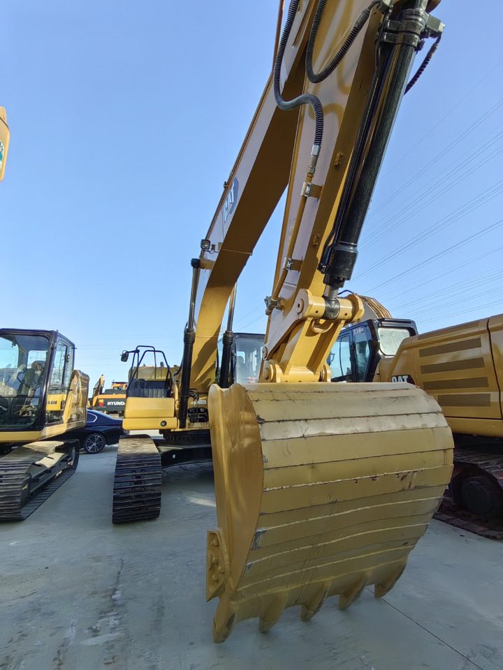 EXCAVATOR Used Cat 330GC Excavator: Unleash Unmatched Power and Precision for All Your Construction Endeavors.Low Price and Good Quality - Pelle sur chenille: photos 2 EXCAVATOR Used Cat 330GC Excavator: Unleash Unmatched Power and Precision for All Your Construction Endeavors.Low Price and Good Quality - Pelle sur chenille: photos 2