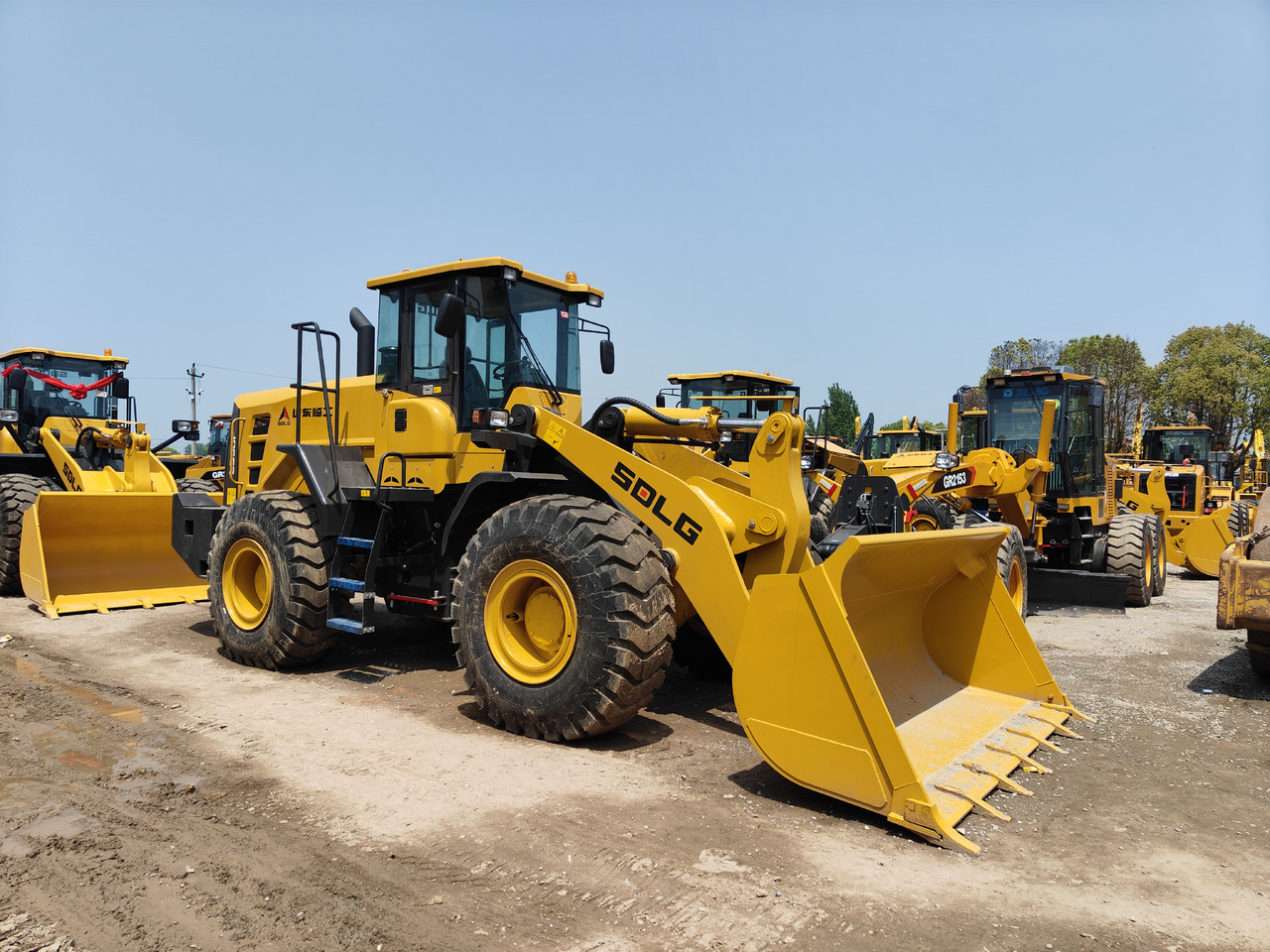 WHEEL LOADER USED Loaders SDLG LG956F WHEEL LOADER in China Machines for Sale - Engins de chantier: photos 1 WHEEL LOADER USED Loaders SDLG LG956F WHEEL LOADER in China Machines for Sale - Engins de chantier: photos 1