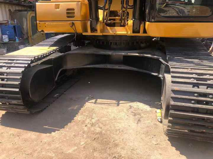 Good Condition Used CAT Excavator Japan 330D Original Used Excavator Cat 330D in Stock - Pelle sur chenille: photos 4 Good Condition Used CAT Excavator Japan 330D Original Used Excavator Cat 330D in Stock - Pelle sur chenille: photos 4
