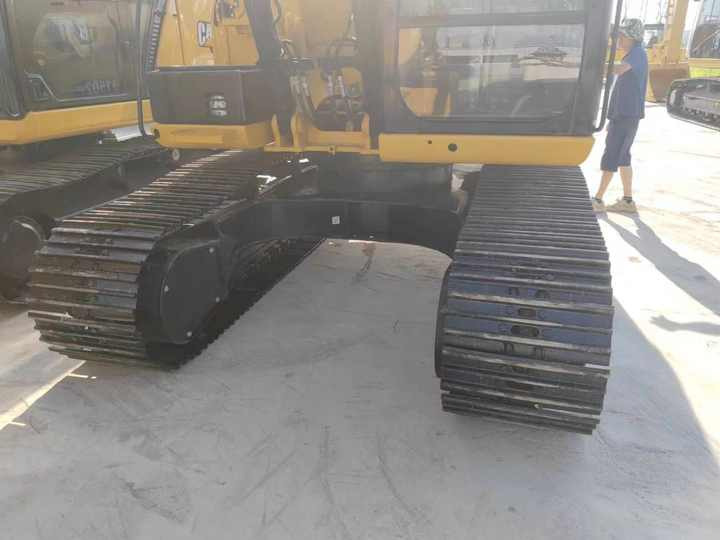 Good Condition Used Excavator Machine Caterpillar 315D Crawler CAT 15ton Used Excavator for Sale CAT 315 Excavators - Pelle sur chenille: photos 3 Good Condition Used Excavator Machine Caterpillar 315D Crawler CAT 15ton Used Excavator for Sale CAT 315 Excavators - Pelle sur chenille: photos 3