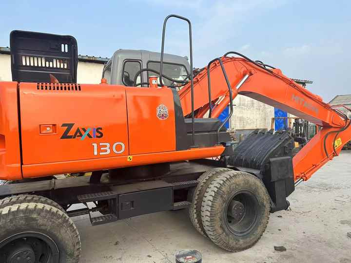 Hot Sale! Used Hitachi ZX130 Wheel Excavator |Excellent Condition| Best Price | Perfect for Construction & Road Projects - Pelle: photos 3 Hot Sale! Used Hitachi ZX130 Wheel Excavator |Excellent Condition| Best Price | Perfect for Construction & Road Projects - Pelle: photos 3