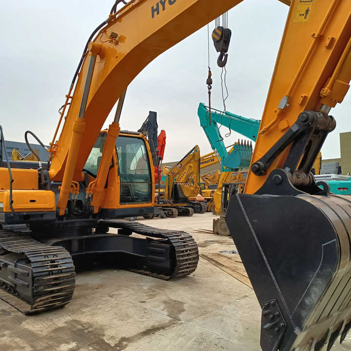 Hyundai Digger 305-9T Second Hand Korea Made High Performance Machine Hyundai Excavator for Sale - Pelle sur chenille: photos 5 Hyundai Digger 305-9T Second Hand Korea Made High Performance Machine Hyundai Excavator for Sale - Pelle sur chenille: photos 5