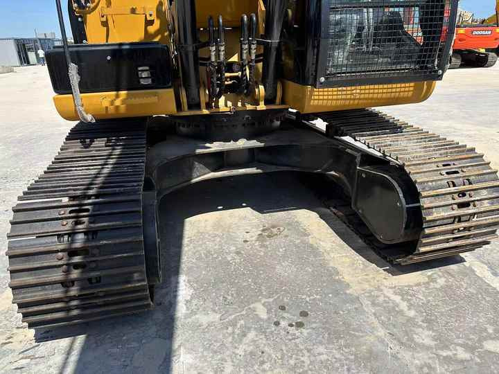 Used Cat 320 Excavator - Pelle sur chenille: photos 3 Used Cat 320 Excavator - Pelle sur chenille: photos 3