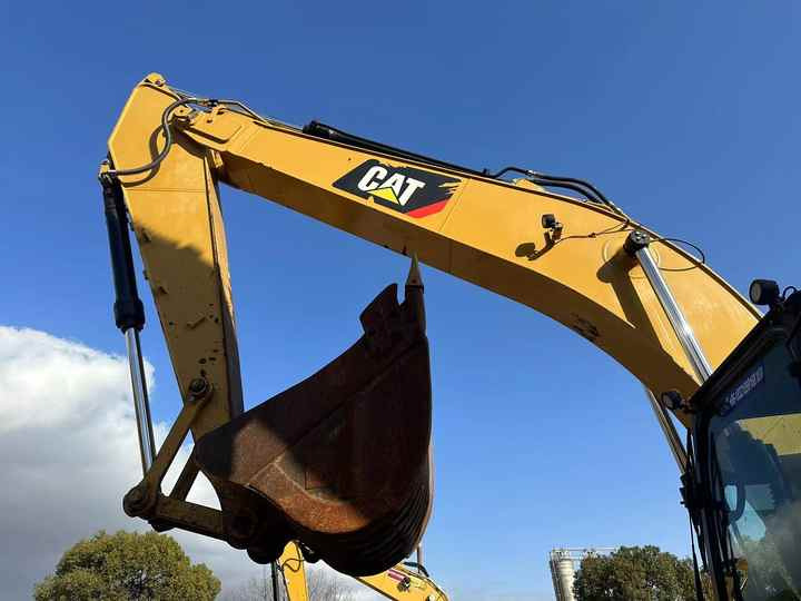 Used Digger CAT 320GC Construction Machinery Construction Digger Used CAT 320GC Cheap Excavator - Pelle sur chenille: photos 5 Used Digger CAT 320GC Construction Machinery Construction Digger Used CAT 320GC Cheap Excavator - Pelle sur chenille: photos 5