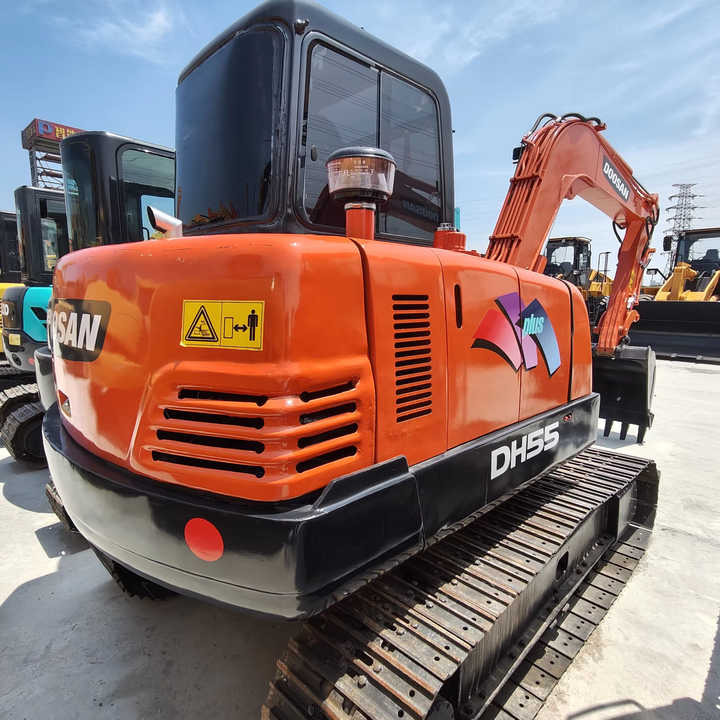 Used Digger Doosan Dh55 Construction Machinery Construction Digger Used Doosan Dh55 Cheap Excavator - Pelle sur chenille: photos 1 Used Digger Doosan Dh55 Construction Machinery Construction Digger Used Doosan Dh55 Cheap Excavator - Pelle sur chenille: photos 1