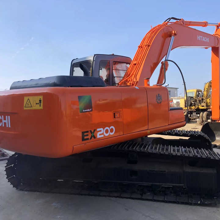 Used Excavator Hitachi Ex200 for Sale, Original Excavator - Pelle sur chenille: photos 1 Used Excavator Hitachi Ex200 for Sale, Original Excavator - Pelle sur chenille: photos 1