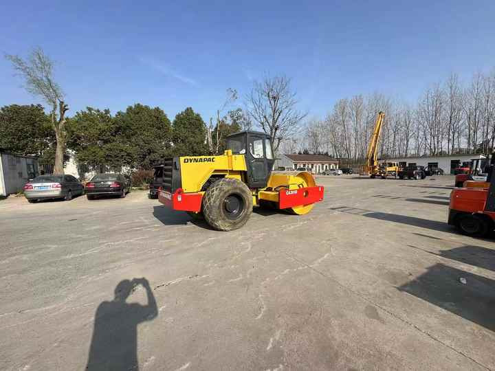 Used Hotsale Second hand high quality DYUAPAC 301D - Rouleau compresseur: photos 5 Used Hotsale Second hand high quality DYUAPAC 301D - Rouleau compresseur: photos 5