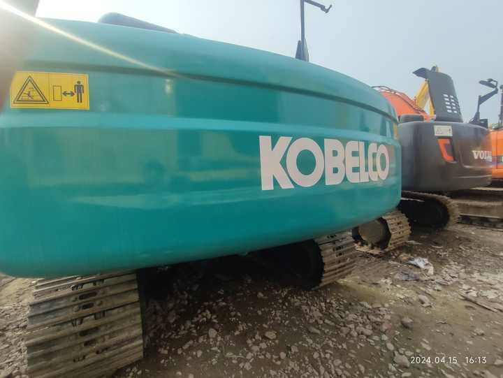 Used Japan Brand Kobelco SK260-8 Hydraulic Digger High Quality Kobelco Sk200 260 Crawler Excavator in Stock on Sale - Pelle: photos 3 Used Japan Brand Kobelco SK260-8 Hydraulic Digger High Quality Kobelco Sk200 260 Crawler Excavator in Stock on Sale - Pelle: photos 3