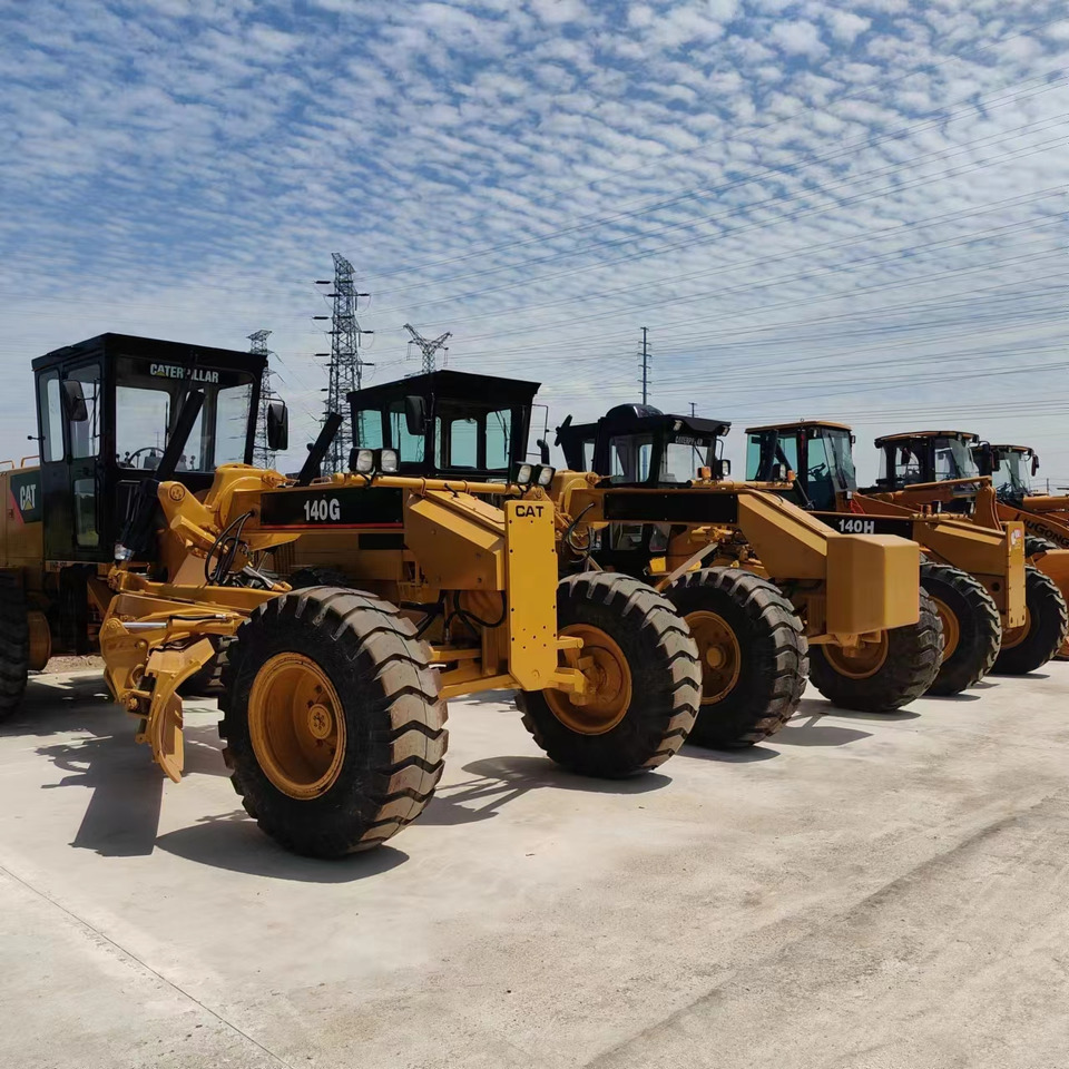CATERPILLAR 140G - Niveleuse: photos 1 CATERPILLAR 140G - Niveleuse: photos 1