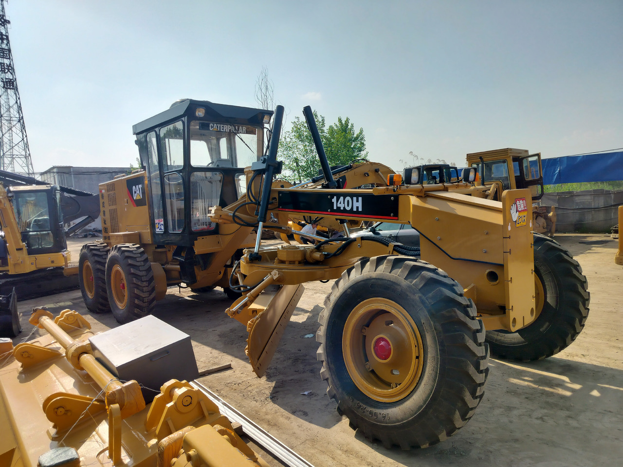 CATERPILLAR 140H - Niveleuse: photos 3 CATERPILLAR 140H - Niveleuse: photos 3