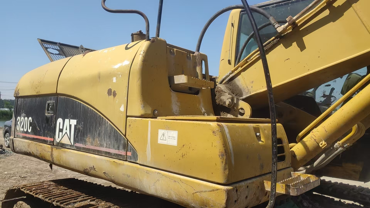 CATERPILLAR 320C - Pelle sur chenille: photos 3 CATERPILLAR 320C - Pelle sur chenille: photos 3