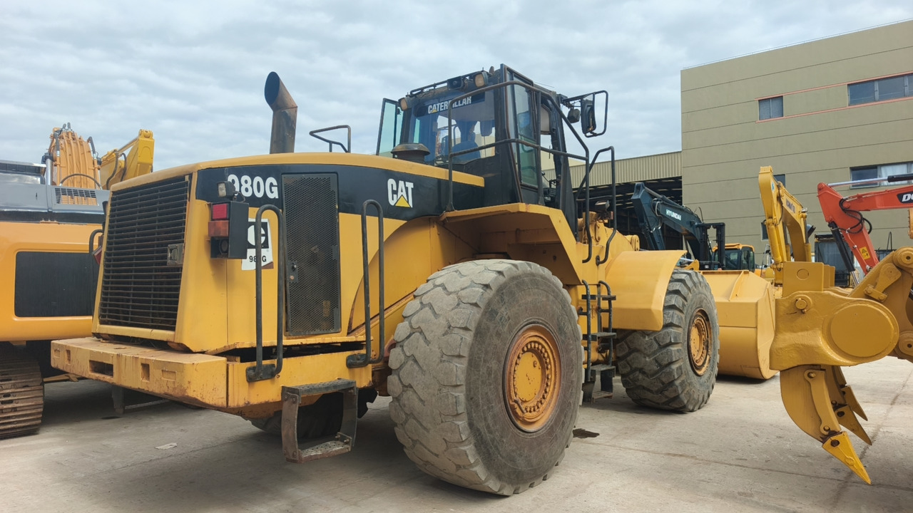 CATERPILLAR 980G - Chargeuse sur pneus: photos 2 CATERPILLAR 980G - Chargeuse sur pneus: photos 2