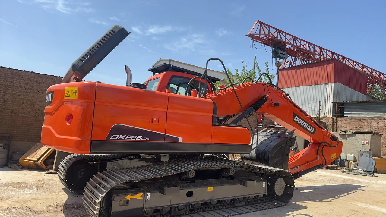 DOOSAN DX225LC-7 - Pelle sur chenille: photos 1 DOOSAN DX225LC-7 - Pelle sur chenille: photos 1