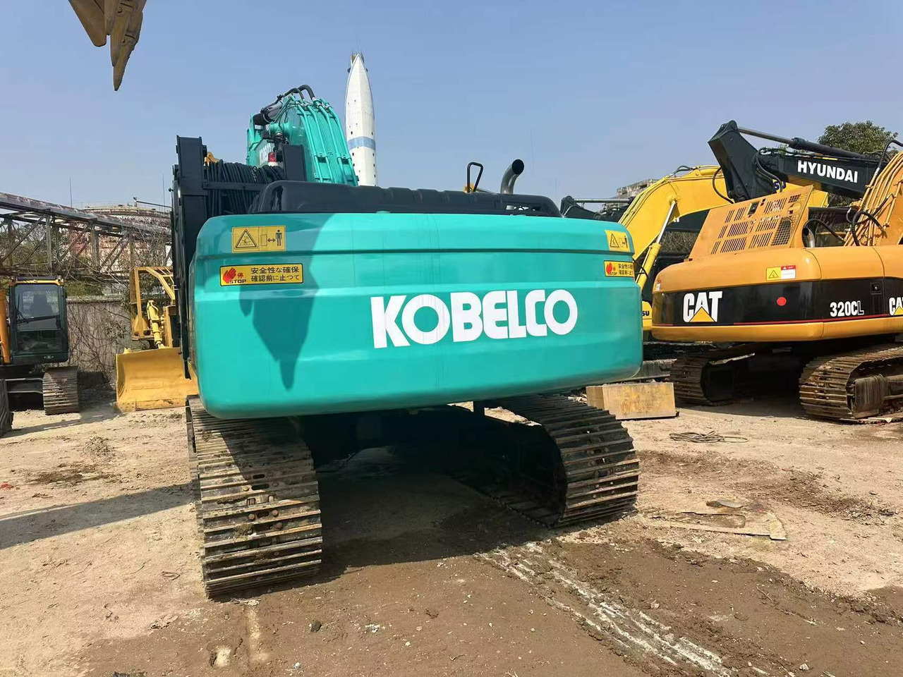 KOBELCO SK200-8 - Mini pelle: photos 3 KOBELCO SK200-8 - Mini pelle: photos 3