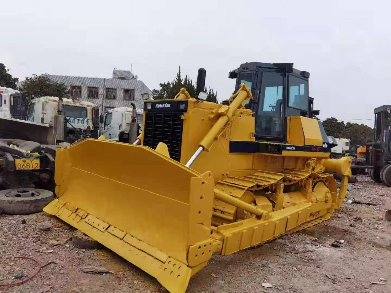 KOMATSU D85-21 - Bulldozer: photos 2 KOMATSU D85-21 - Bulldozer: photos 2