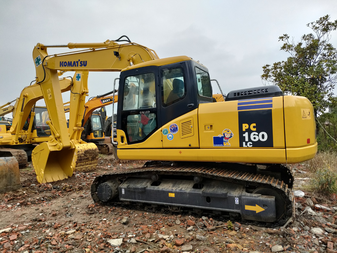 KOMATSU PC160-7 - Pelle sur chenille: photos 1 KOMATSU PC160-7 - Pelle sur chenille: photos 1