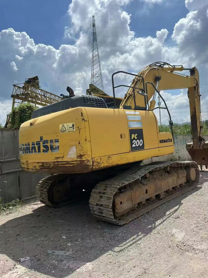 KOMATSU PC200-10 - Pelle sur chenille: photos 1 KOMATSU PC200-10 - Pelle sur chenille: photos 1