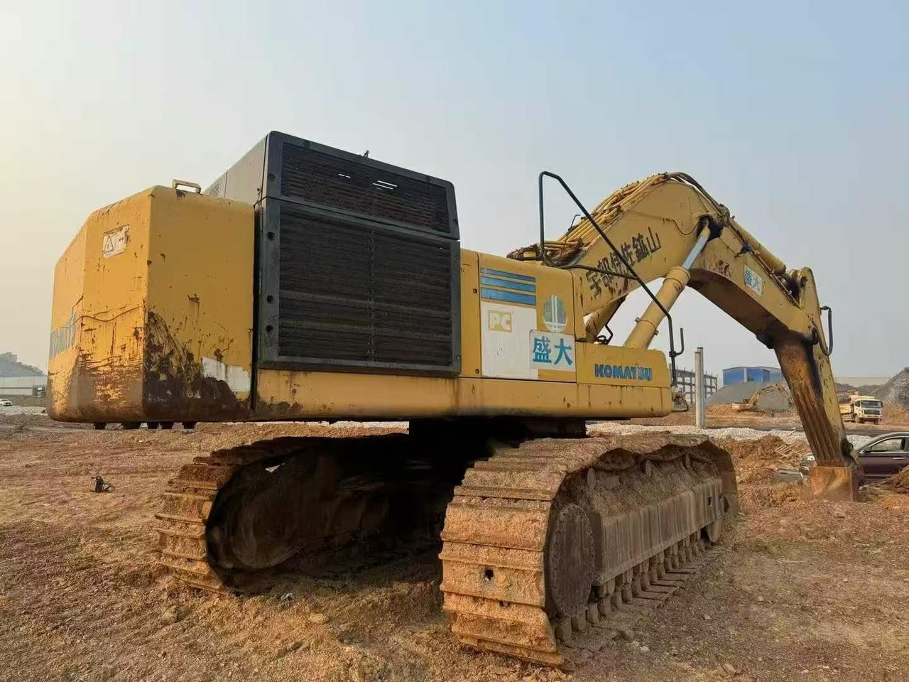 KOMATSU PC800-7 - Pelle sur chenille: photos 3 KOMATSU PC800-7 - Pelle sur chenille: photos 3