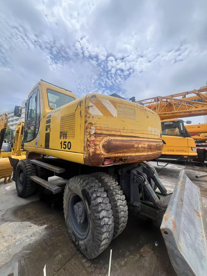 KOMATSU PW150 - Pelle sur pneus: photos 1 KOMATSU PW150 - Pelle sur pneus: photos 1