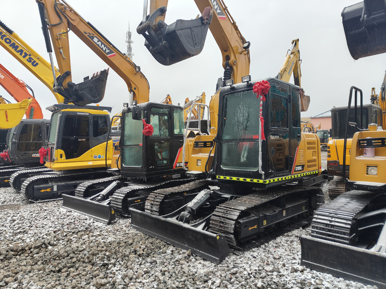 SANY SY95C - Pelle sur chenille: photos 4 SANY SY95C - Pelle sur chenille: photos 4