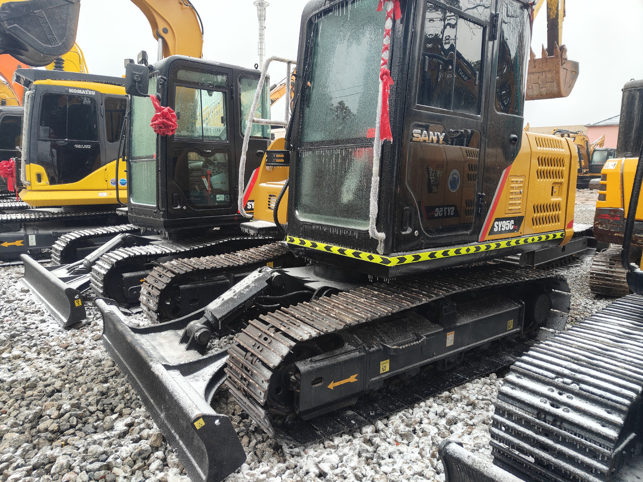 SANY SY95C - Pelle sur chenille: photos 3 SANY SY95C - Pelle sur chenille: photos 3