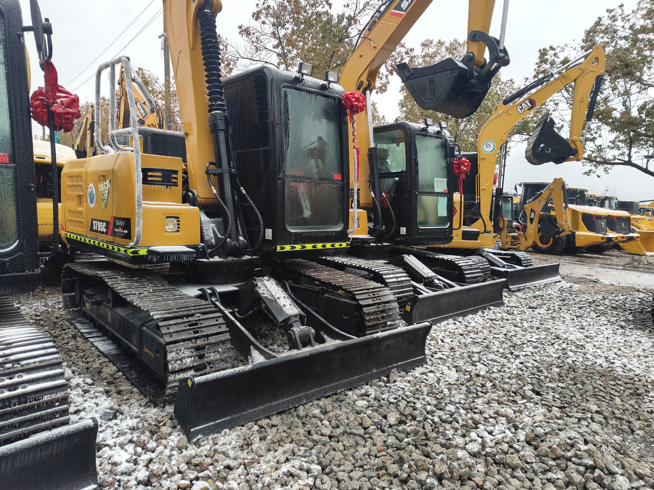 SANY SY95C - Pelle sur chenille: photos 5 SANY SY95C - Pelle sur chenille: photos 5