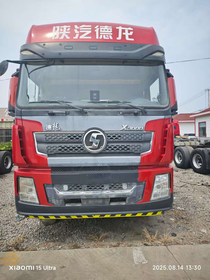 SHACMAN X3000 6x4 - Tracteur routier: photos 1 SHACMAN X3000 6x4 - Tracteur routier: photos 1
