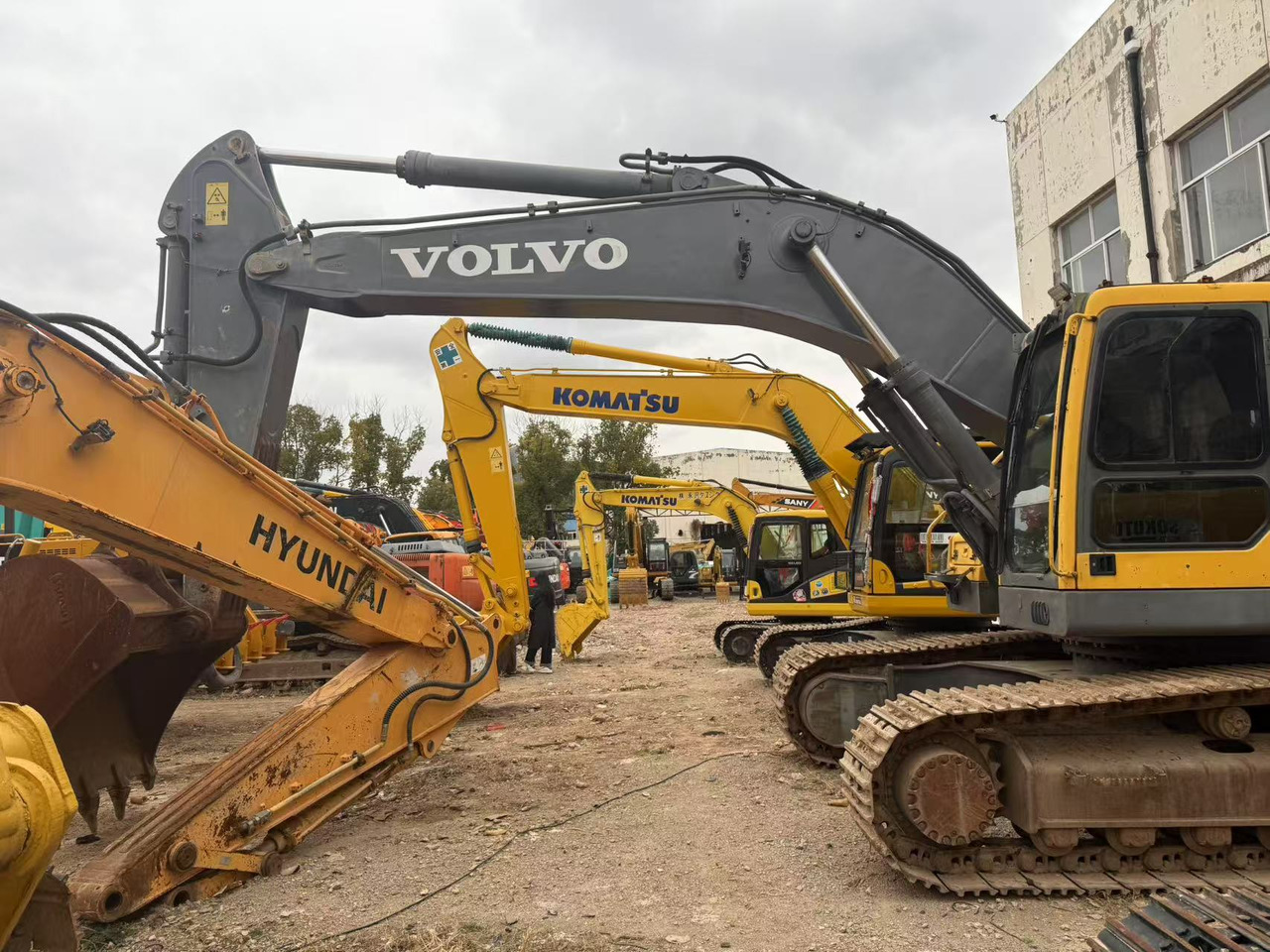 VOLVO EC360BLC - Pelle sur chenille: photos 2 VOLVO EC360BLC - Pelle sur chenille: photos 2