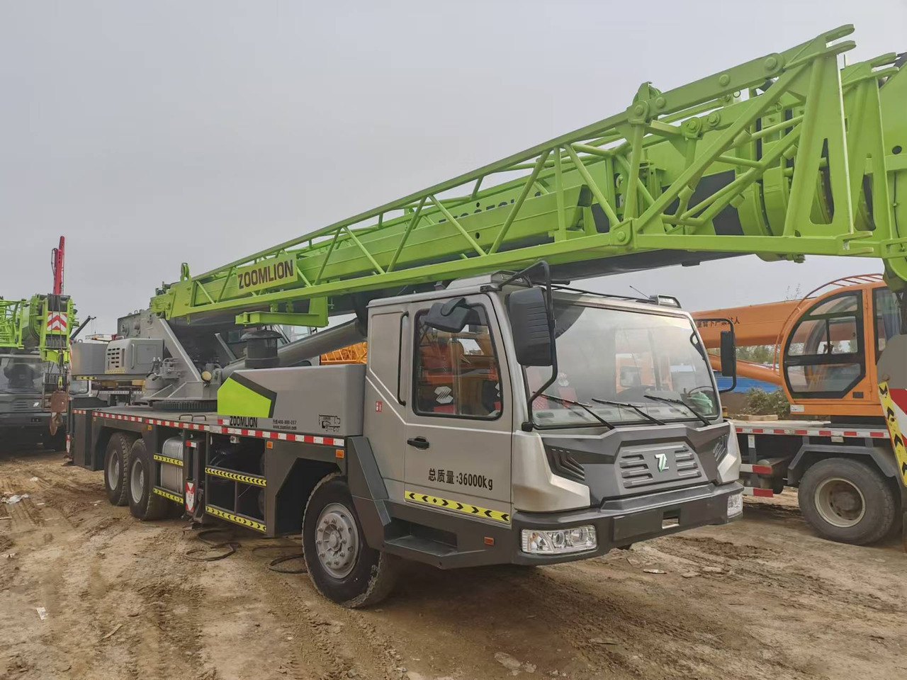 ZOOMLION ZTC350H - Grue mobile: photos 2 ZOOMLION ZTC350H - Grue mobile: photos 2