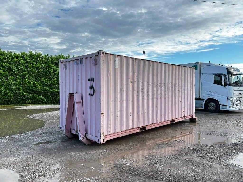 CONTAINER MARITTIMO USATO SCARRABILE - Benne ampliroll: photos 1 CONTAINER MARITTIMO USATO SCARRABILE - Benne ampliroll: photos 1