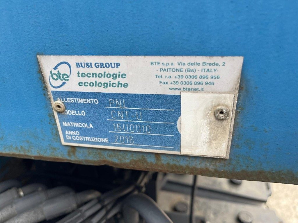 CONTAINER SCARRABILE USATO A PIANALE CON SPONDE - Benne ampliroll: photos 2 CONTAINER SCARRABILE USATO A PIANALE CON SPONDE - Benne ampliroll: photos 2