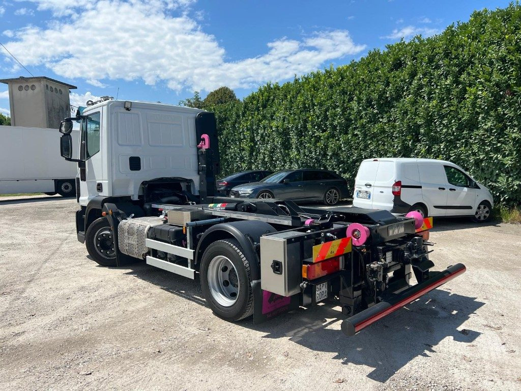 IVECO EUROCARGO 120E28 CON SCARRABILE NUOVO - Camion ampliroll: photos 3 IVECO EUROCARGO 120E28 CON SCARRABILE NUOVO - Camion ampliroll: photos 3