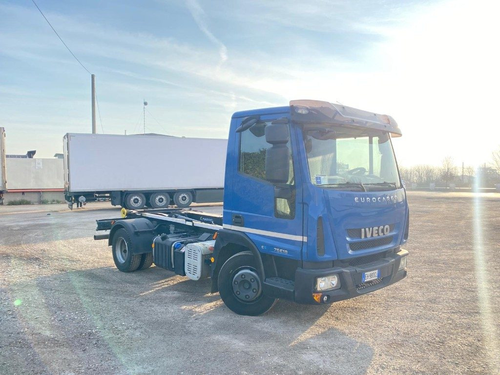 Camion ampliroll IVECO EUROCARGO 75E18 SCARRABILE: photos 8