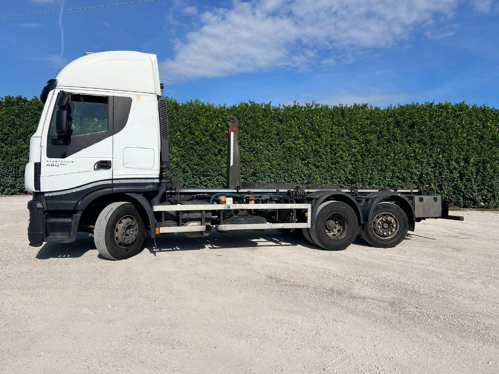 IVECO STRALIS 460 SCARRABILE - Camion ampliroll: photos 1 IVECO STRALIS 460 SCARRABILE - Camion ampliroll: photos 1