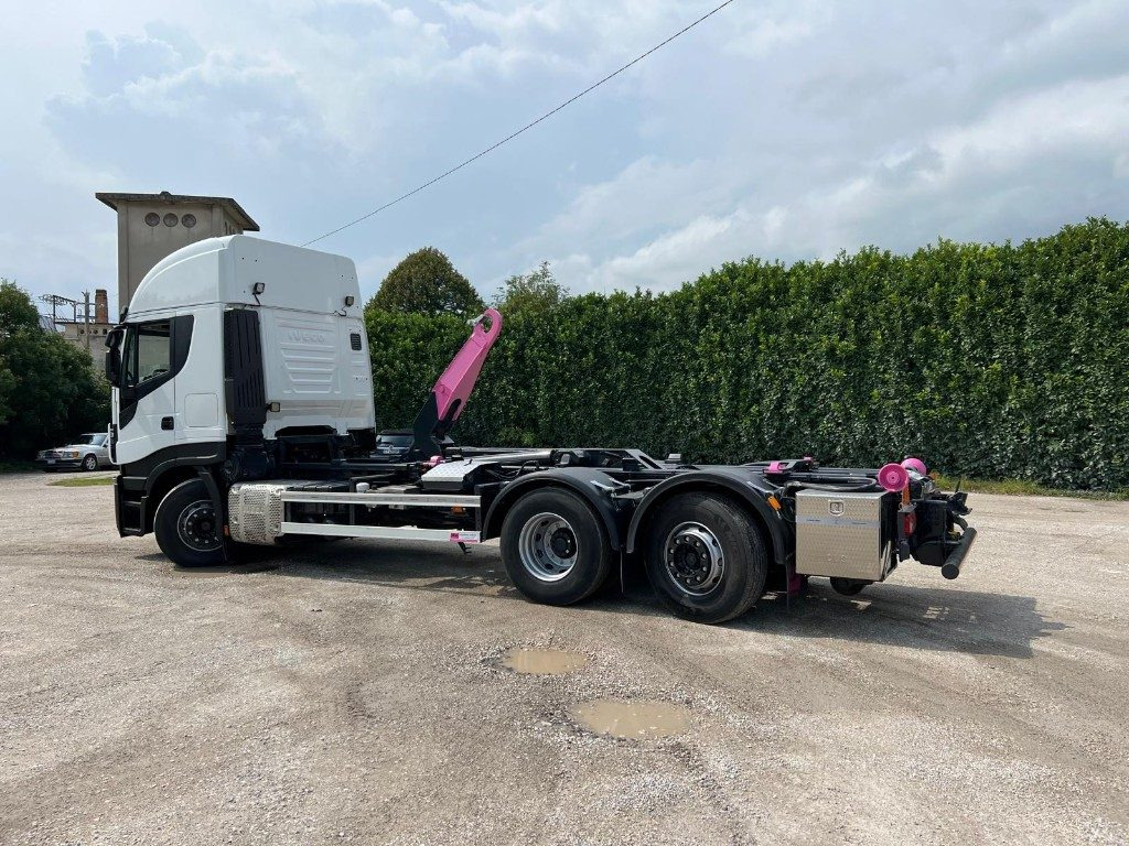 IVECO STRALIS 510 SCARRABILE - Camion ampliroll: photos 4 IVECO STRALIS 510 SCARRABILE - Camion ampliroll: photos 4