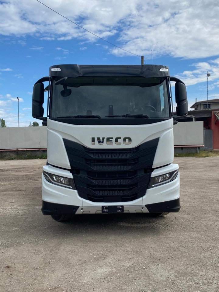 IVECO X-WAY AD280X48Y NUOVO SCARRABILE PASSO 3120 - Camion ampliroll: photos 2 IVECO X-WAY AD280X48Y NUOVO SCARRABILE PASSO 3120 - Camion ampliroll: photos 2