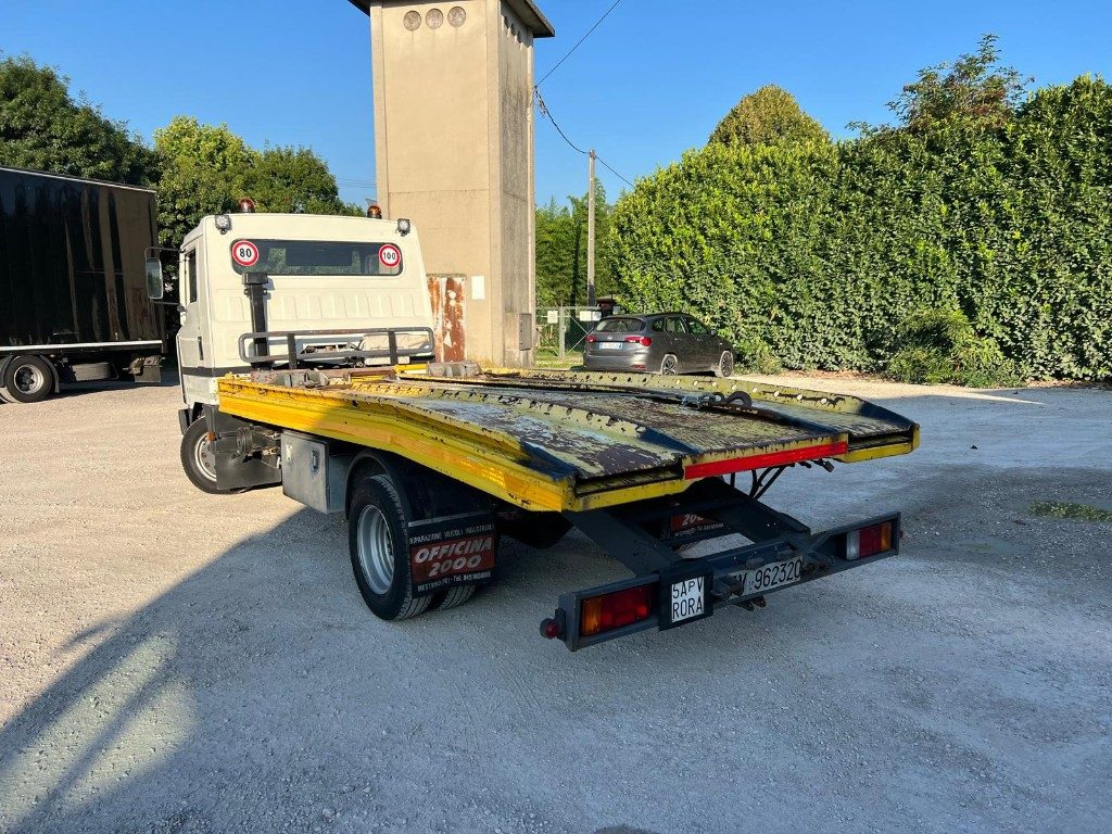 NISSAN M I L50 PER SOCCORSO STRADALE - Remorqueuse: photos 4 NISSAN M I L50 PER SOCCORSO STRADALE - Remorqueuse: photos 4