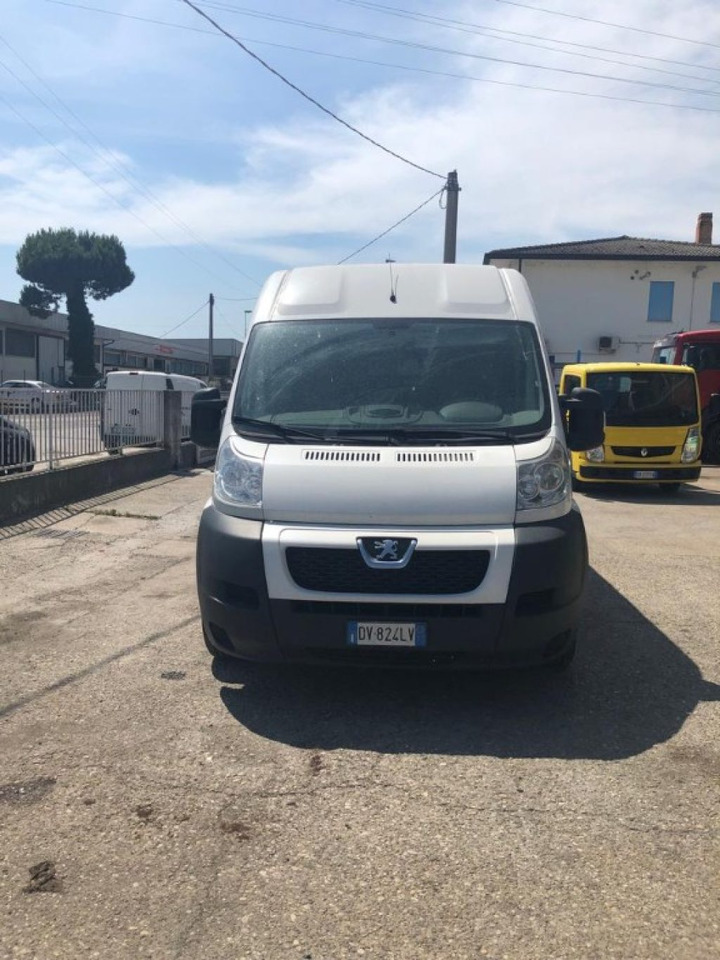 PEUGEOT FURGONE PEUGEOT - Fourgon utilitaire: photos 4 PEUGEOT FURGONE PEUGEOT - Fourgon utilitaire: photos 4