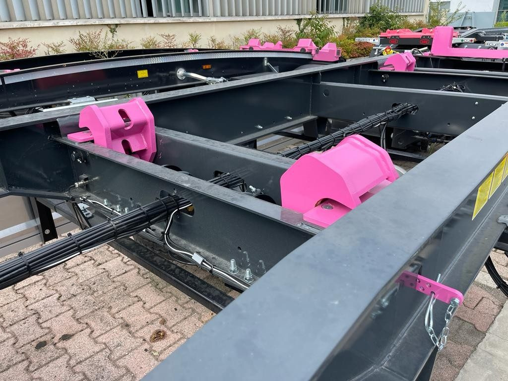 RIMORCHIO CBS NUOVO SCARRABILE - Remorque ampliroll/ Multibenne: photos 2 RIMORCHIO CBS NUOVO SCARRABILE - Remorque ampliroll/ Multibenne: photos 2