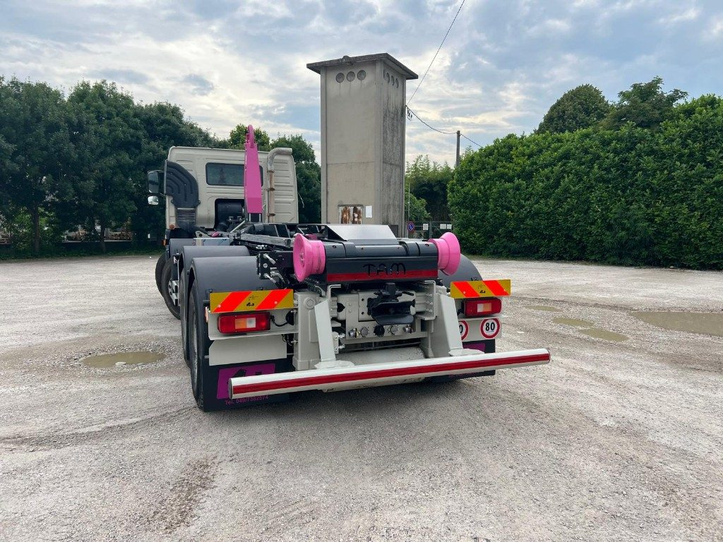 VOLVO FM480 SCARRABILE 8X4 - Camion ampliroll: photos 4 VOLVO FM480 SCARRABILE 8X4 - Camion ampliroll: photos 4