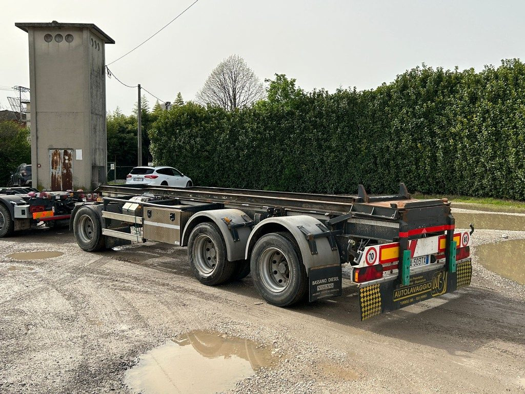 ZORZI RIMORCHIO ZORZI 26R070 SCARRABILE BALESTRATO - Remorque ampliroll/ Multibenne: photos 5 ZORZI RIMORCHIO ZORZI 26R070 SCARRABILE BALESTRATO - Remorque ampliroll/ Multibenne: photos 5